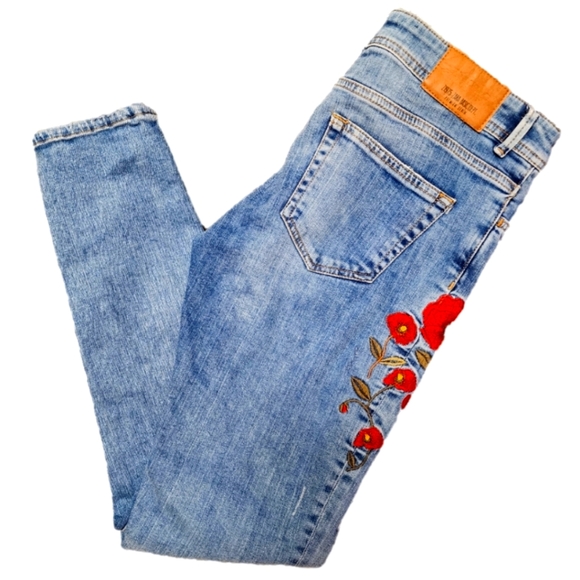 Zara Denim - (J-34)Zara, Straight Skinny, W 28 L 27